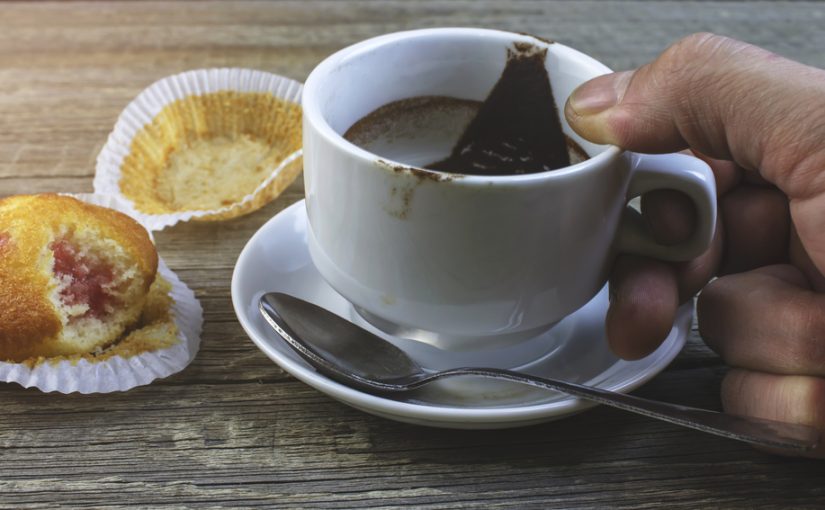 Czar Świtu : Odkrywamy Sekrety Kawy – Od Ziarna przez Proces Palenia aż po Twoją Kubek Pełną Smaku.